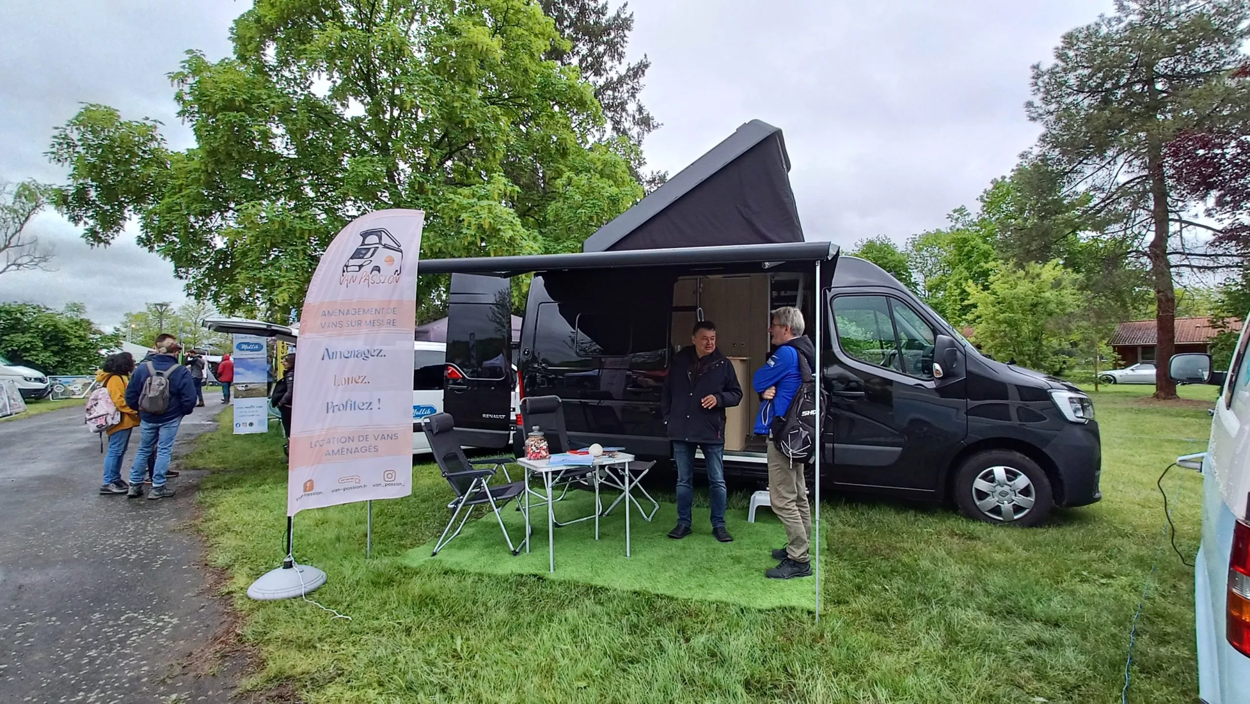 Van Life Festival En Van Simone Issoire